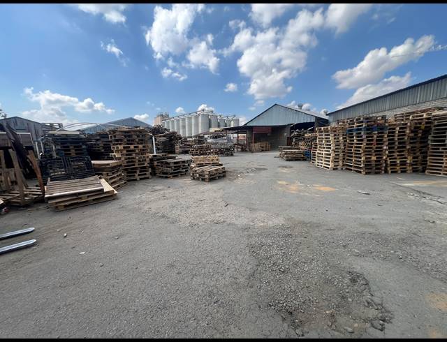 4,108M² FACTORY TO LET IN ALRODE